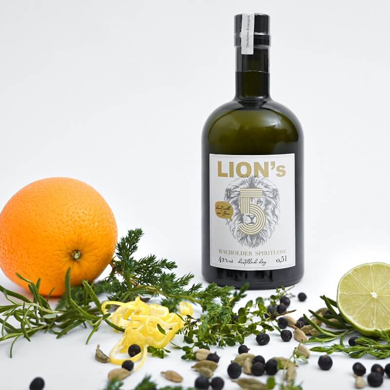 Lions 5-grosse Flasche closer-Studio